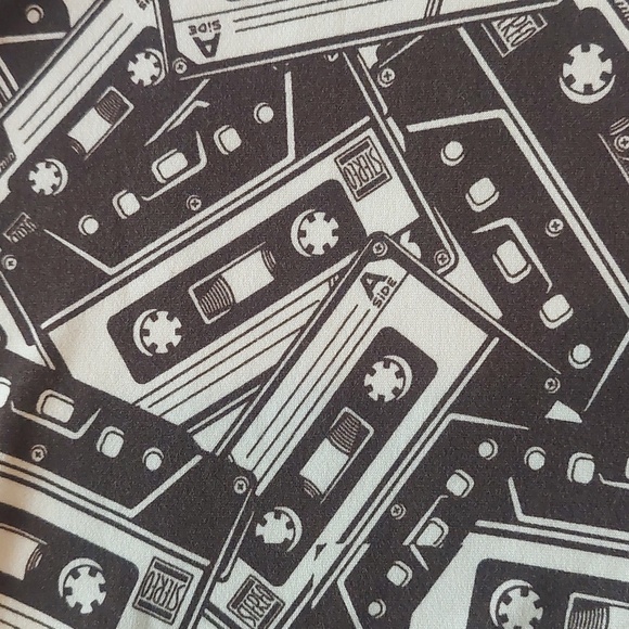 LuLaRoe Cassette Tape Leggings - Picture 3 of 4